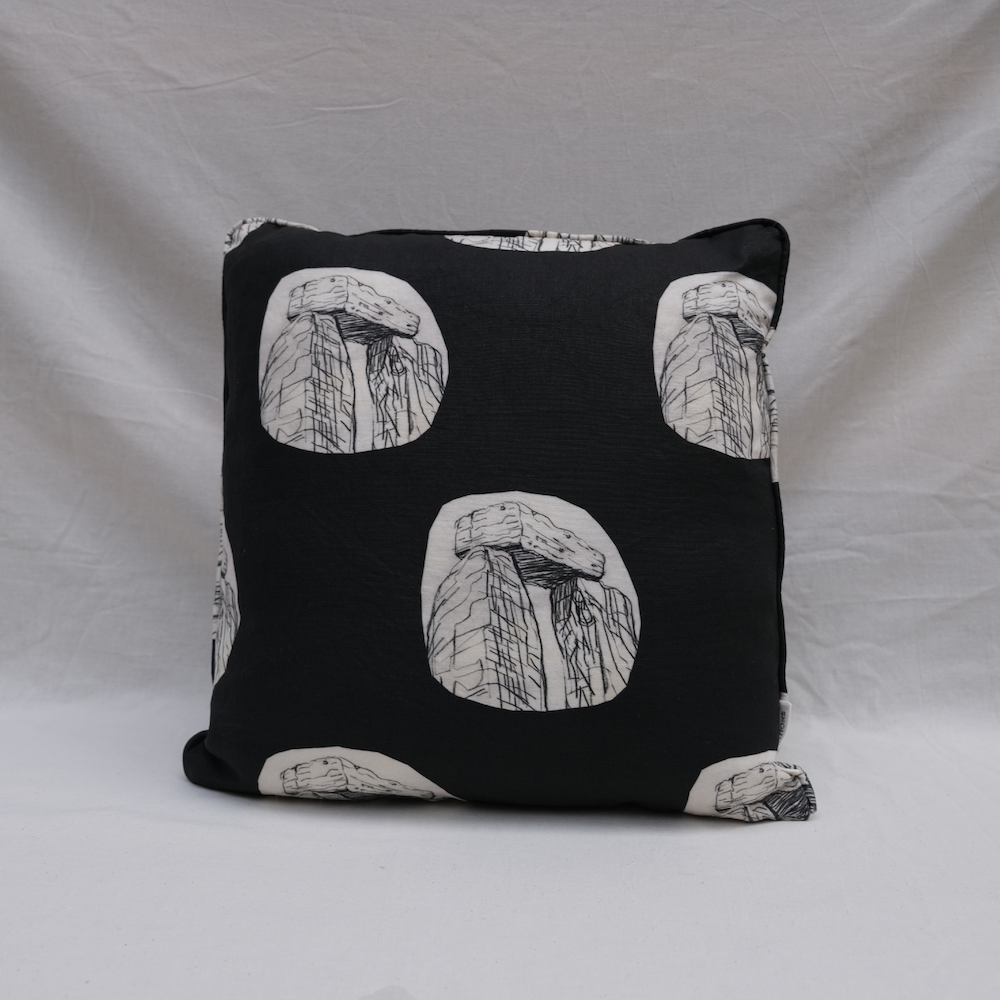 STONEHENGE ALBUM by Henry Moore — GARRO ÉDITIONS